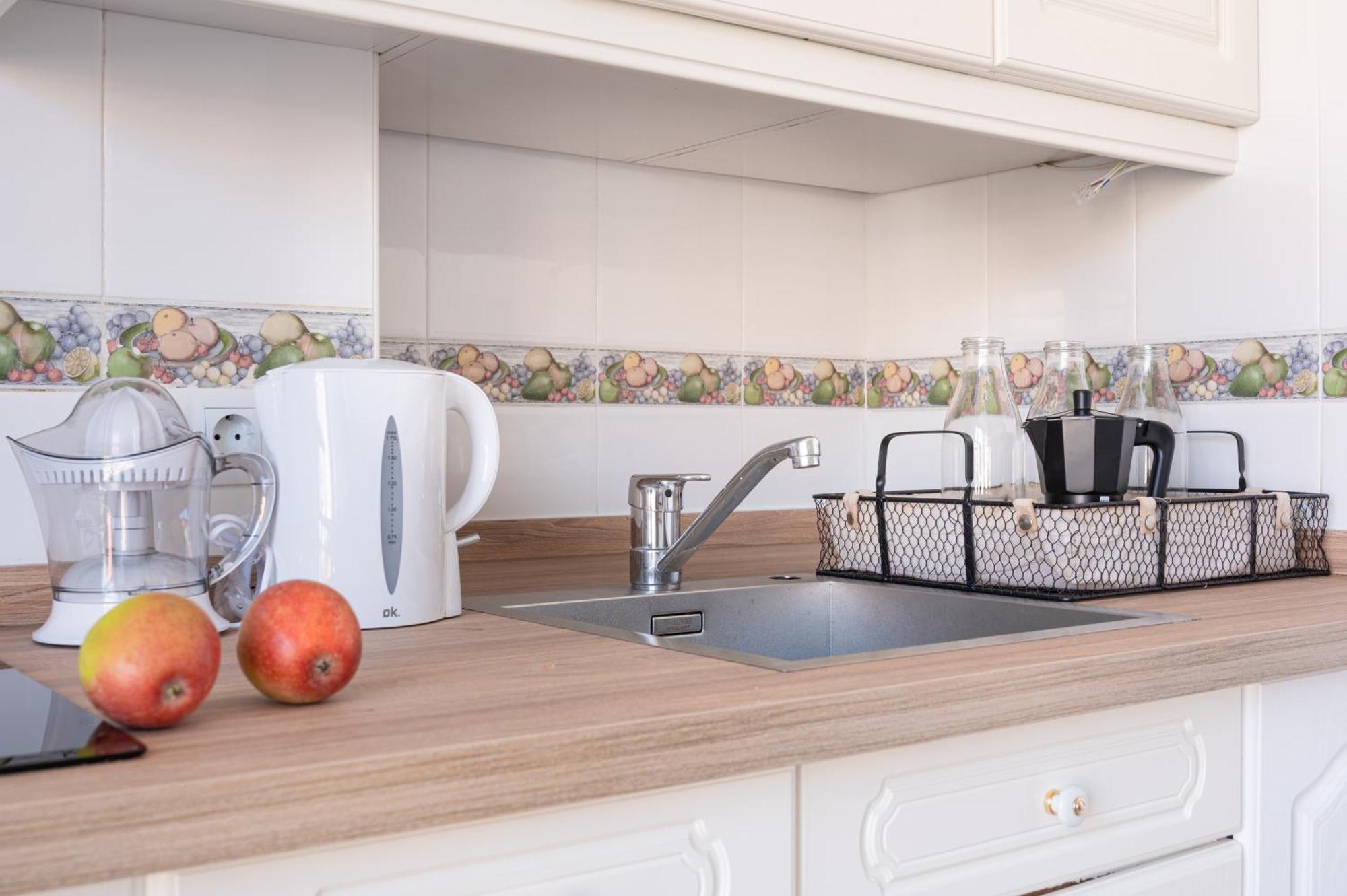 Clasico Y Espacioso Apartamento En Pleno Centro De Santander Apartment *