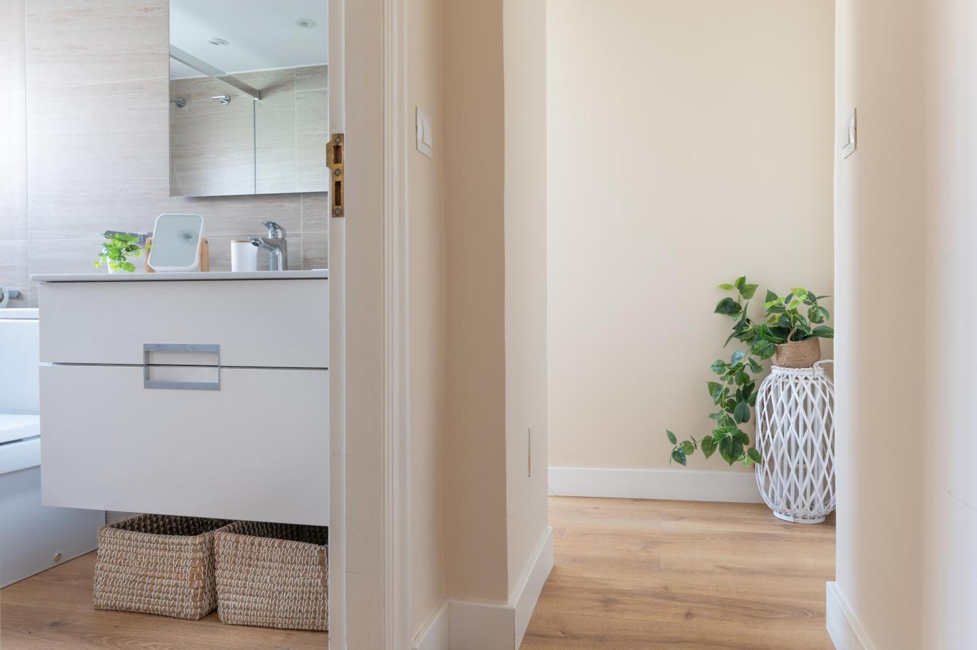 Clasico Y Espacioso Apartamento En Pleno Centro De Santander * Santander