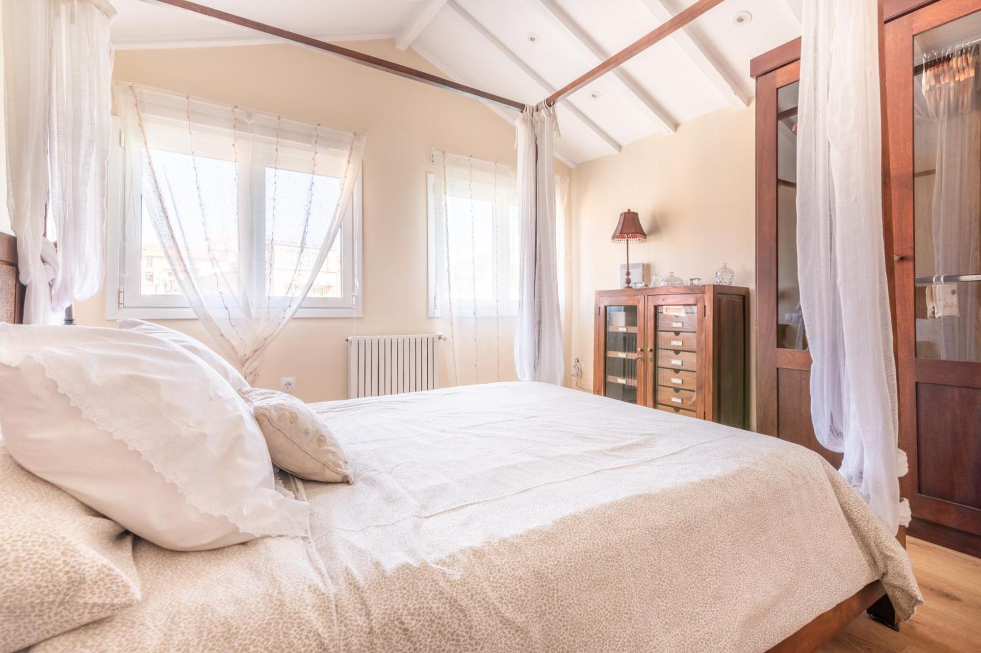 Clasico Y Espacioso Apartamento En Pleno Centro De Santander * Santander
