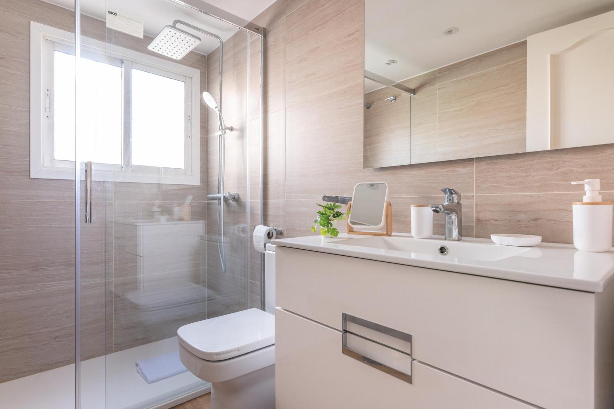 Clasico Y Espacioso Apartamento En Pleno Centro De Santander * Santander